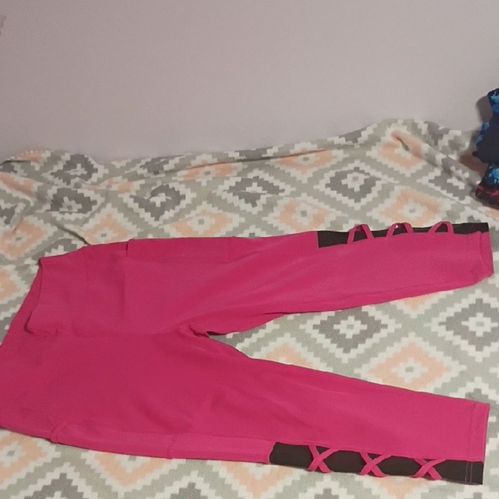 POP Fit Vibrant Pink Leggings